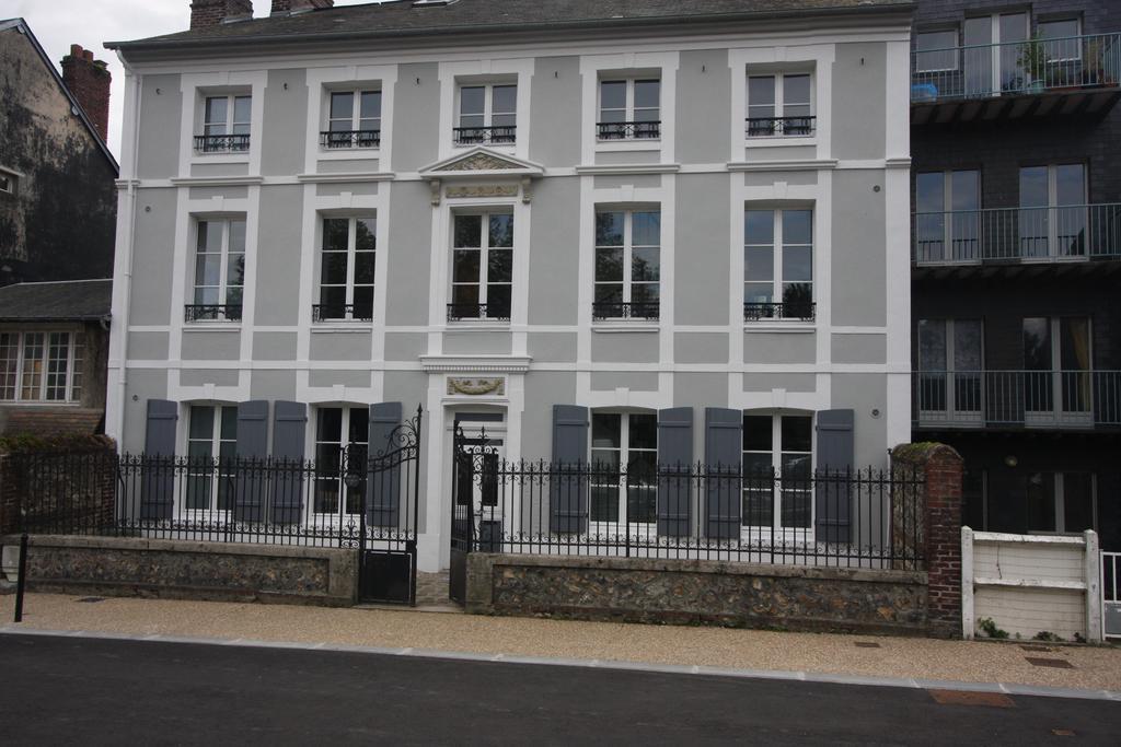 Appartements Du Clos Vorin Honfleur Esterno foto