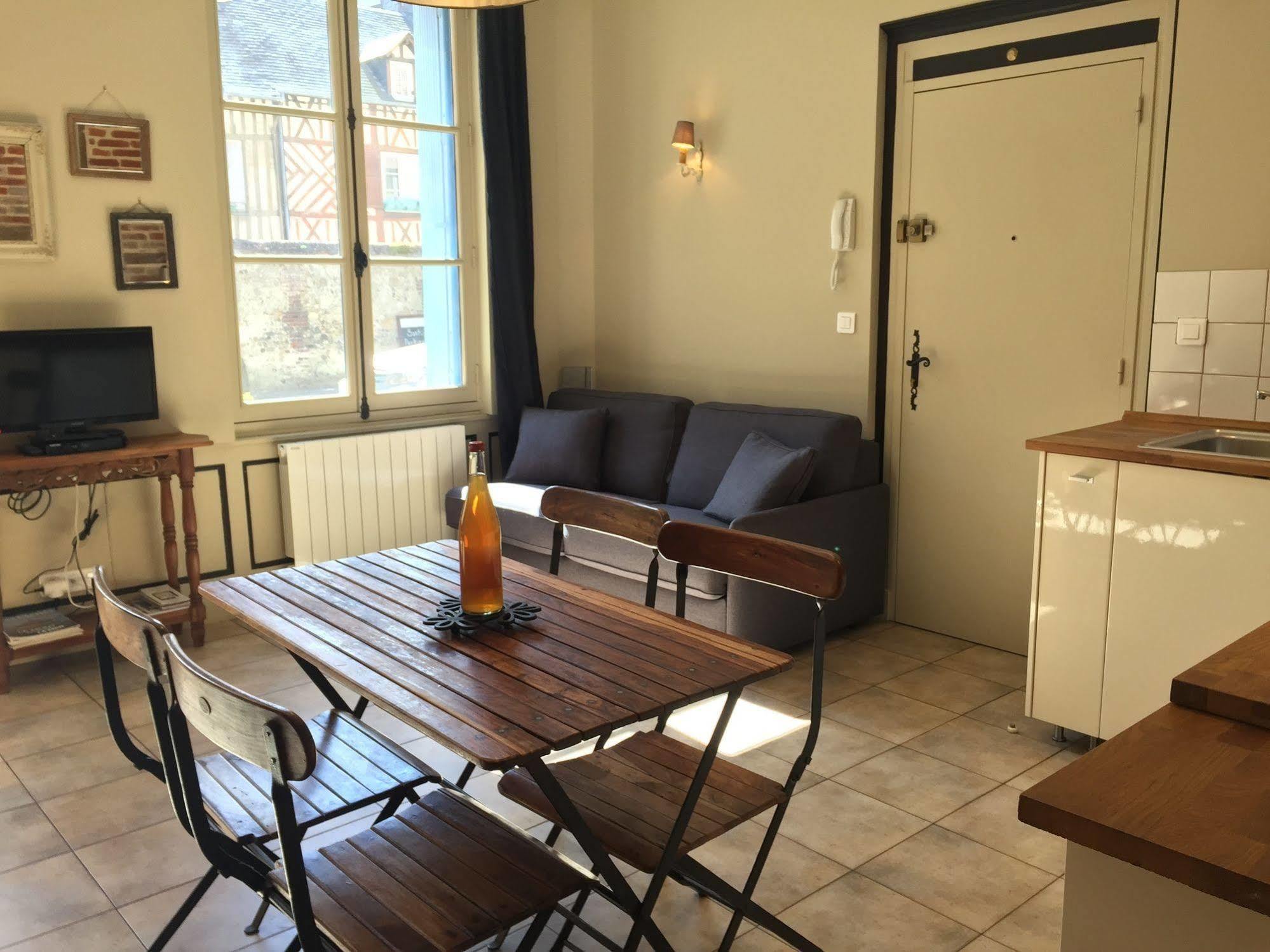 Appartements Du Clos Vorin Honfleur Esterno foto