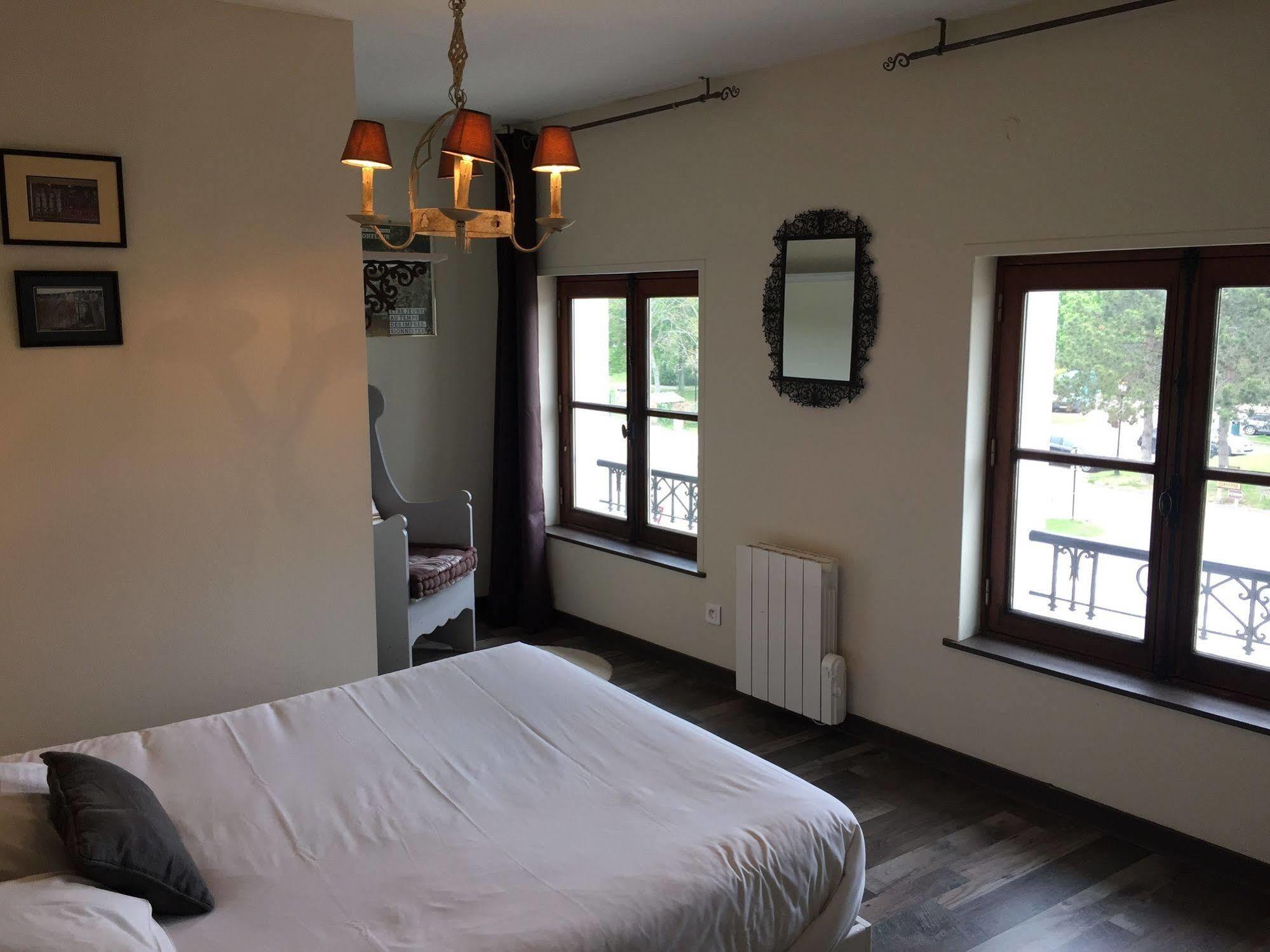 Appartements Du Clos Vorin Honfleur Esterno foto